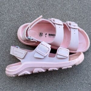 Birkenstock Kids Light Pink Strap Sandals
